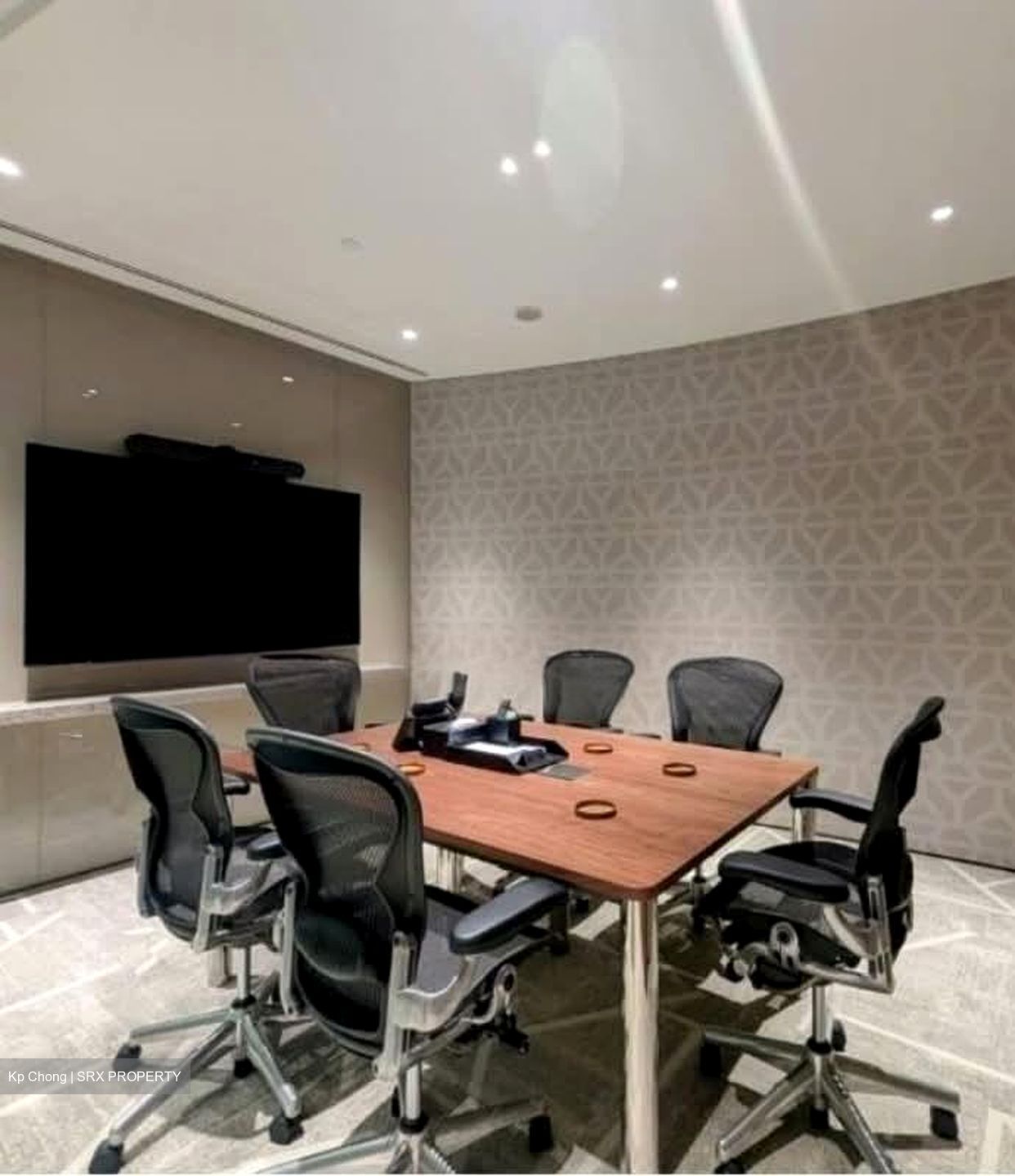 Ocean Financial Centre (D1), Office #556271761